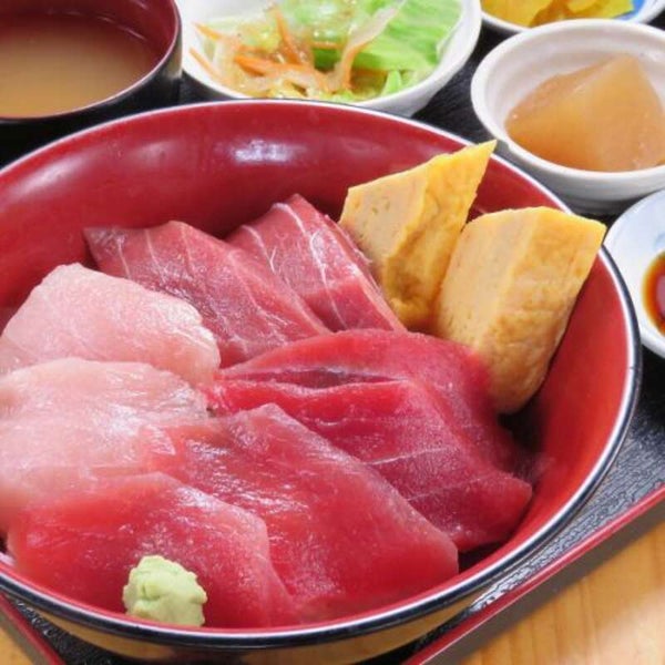 【埼玉県内発】 まぐろ含む2キロのお土産付! 大漁!三崎港「まぐろ」めぐりと 春の足音☆彡河津桜1000本と菜の花 「三浦海岸桜まつり」 日帰り2